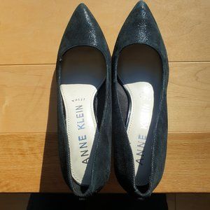 Anne Klein Pointy Heels Brand New